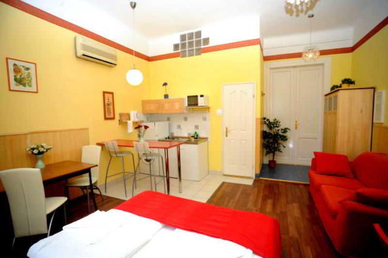 Club Apartments & Rooms Budapest Kültér fotó